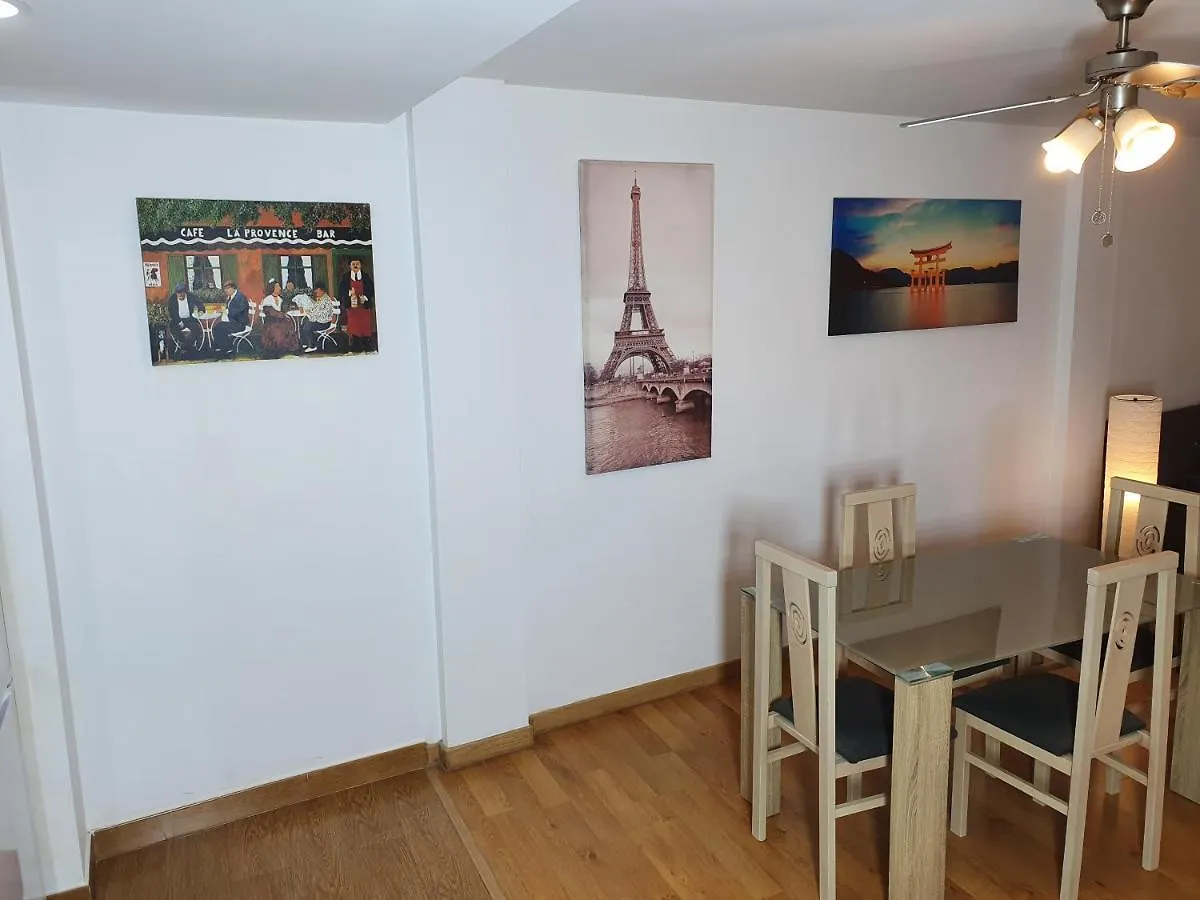 1F, Aire Acondic, 80M2, 2 Dormitorios, 4 Huespedes, Wifi Gratis La Línea de la Concepción スペイン